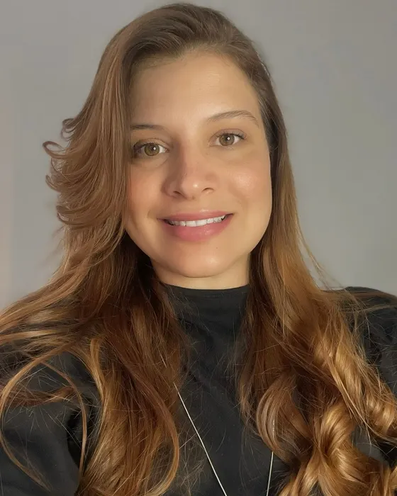 Retrato de Débora Ferreira Silva