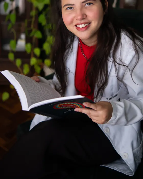 Retrato de Larissa Simões de Lima