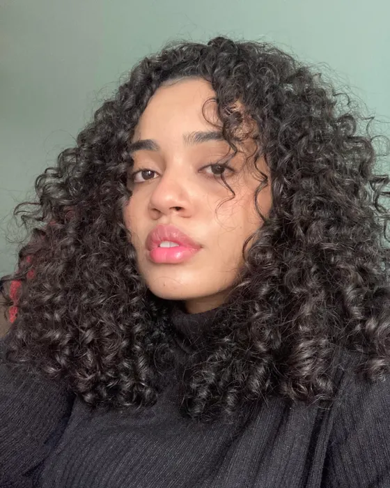 Retrato de Izabela Henrique